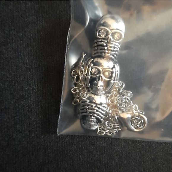 Silver titanium and skulls see hear speak no evil totem boho goth punk necklace - Picture 4 of 4